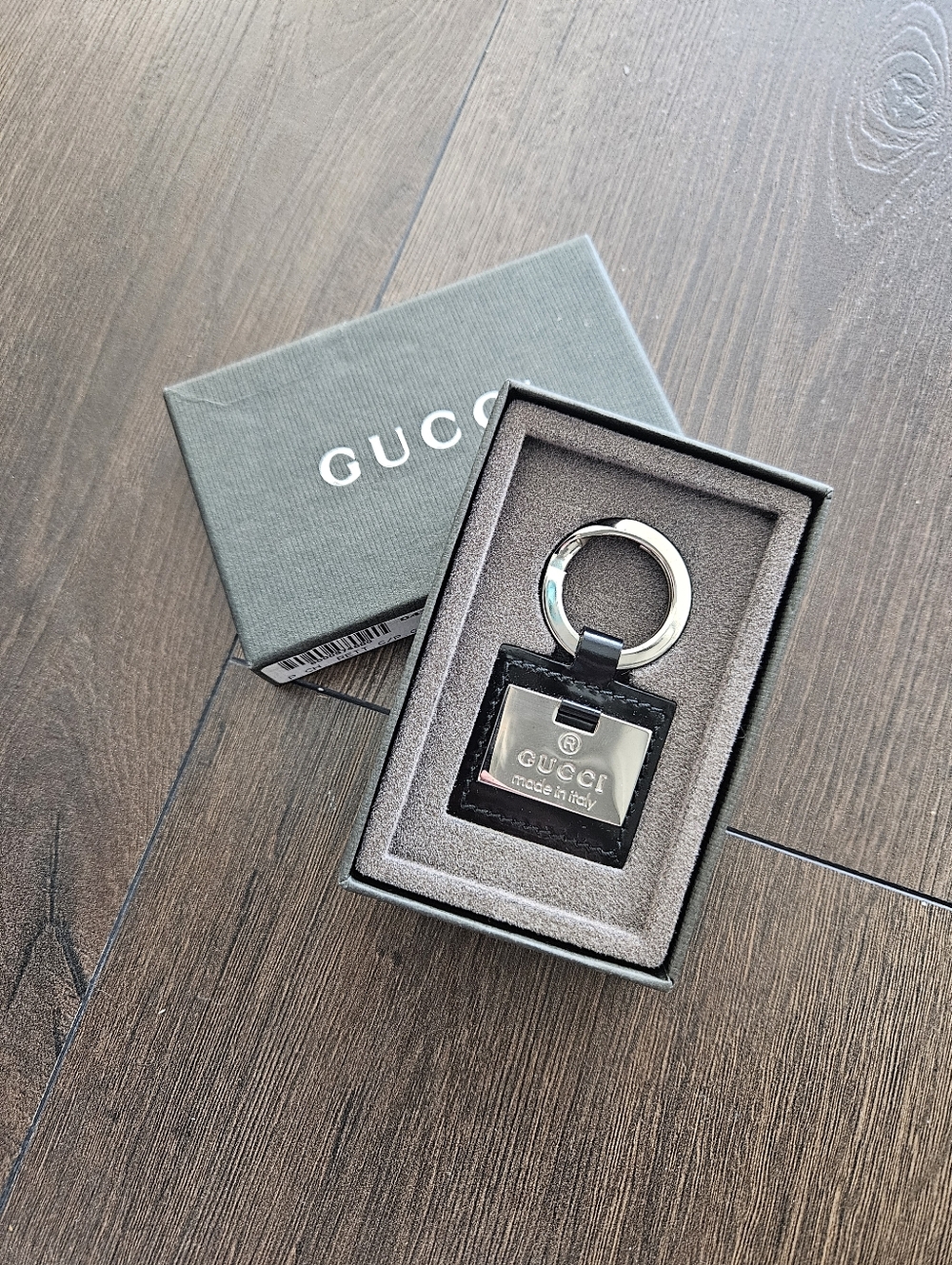 Gucci Black Leather Keyring with Silver Logo Plate In Original Box